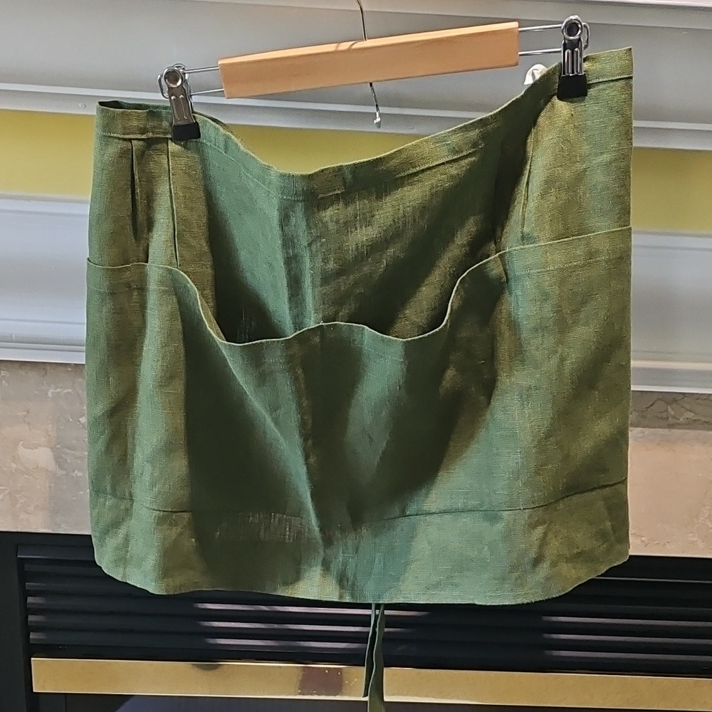 Pine Green Linen Apron NWT